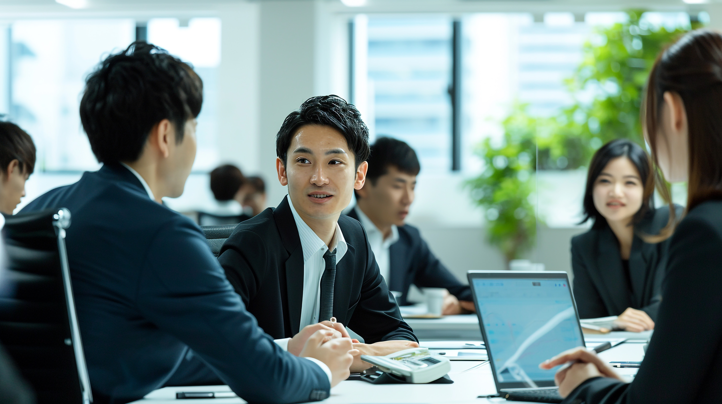 若手社員たちによるチーム会議