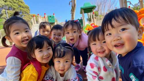 楽しそうな子どもたちの笑顔